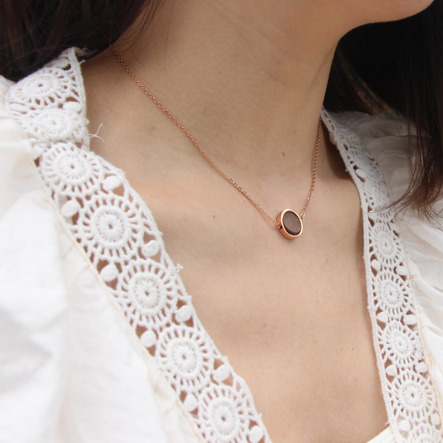 SOPEWOD Delicate Bracelet with Round Natural Wooden Pendant