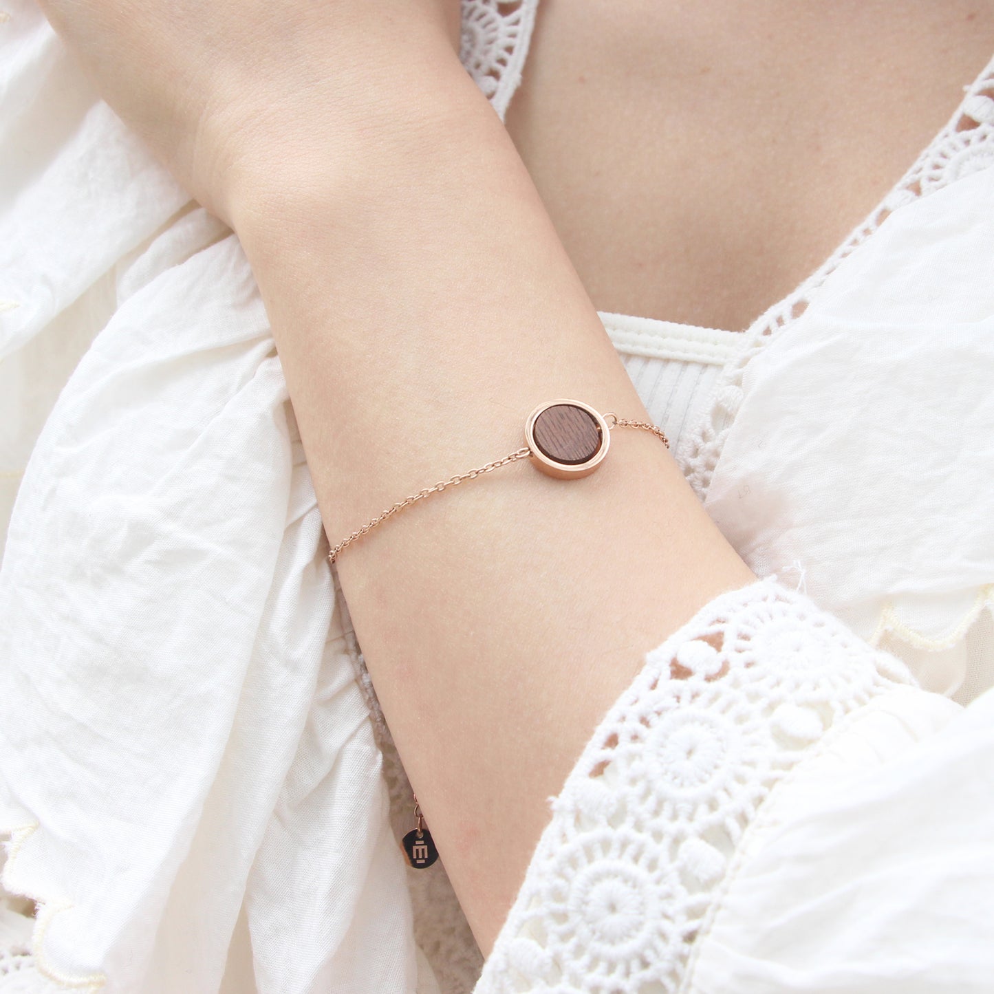SOPEWOD Delicate Bracelet with Round Natural Wooden Pendant